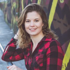 Linaya Pot, MSc, Equine Nutritionist