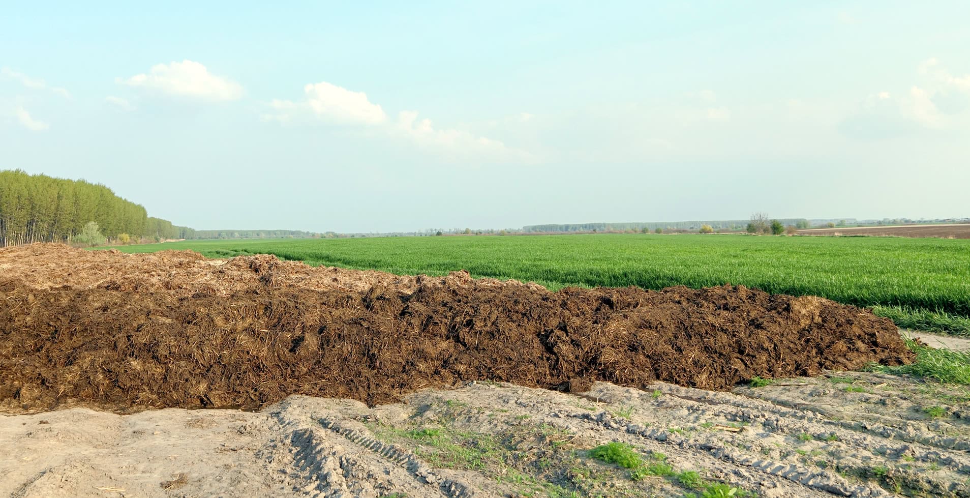 Stock Piling Manure Storage on Horse Farms
